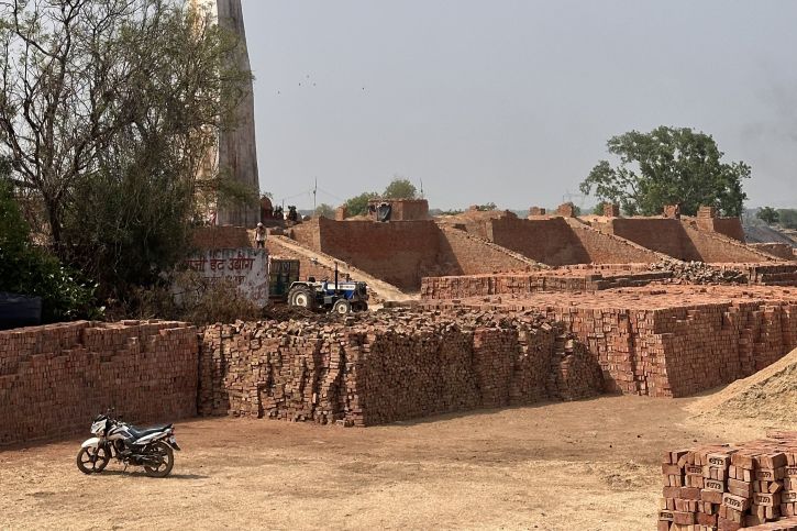 Buniyaad Brings 200+ Stakeholders Together for People-Centric Brick Kiln Transition in UP
